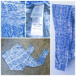 LulaRoe Tall & Curvy Blue pattern leggings